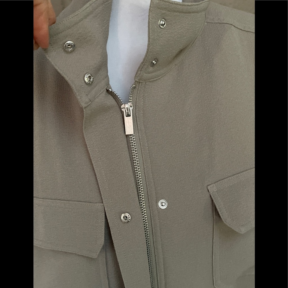Lisa Rinna Taupe Vest 1X - Picture 5 of 13